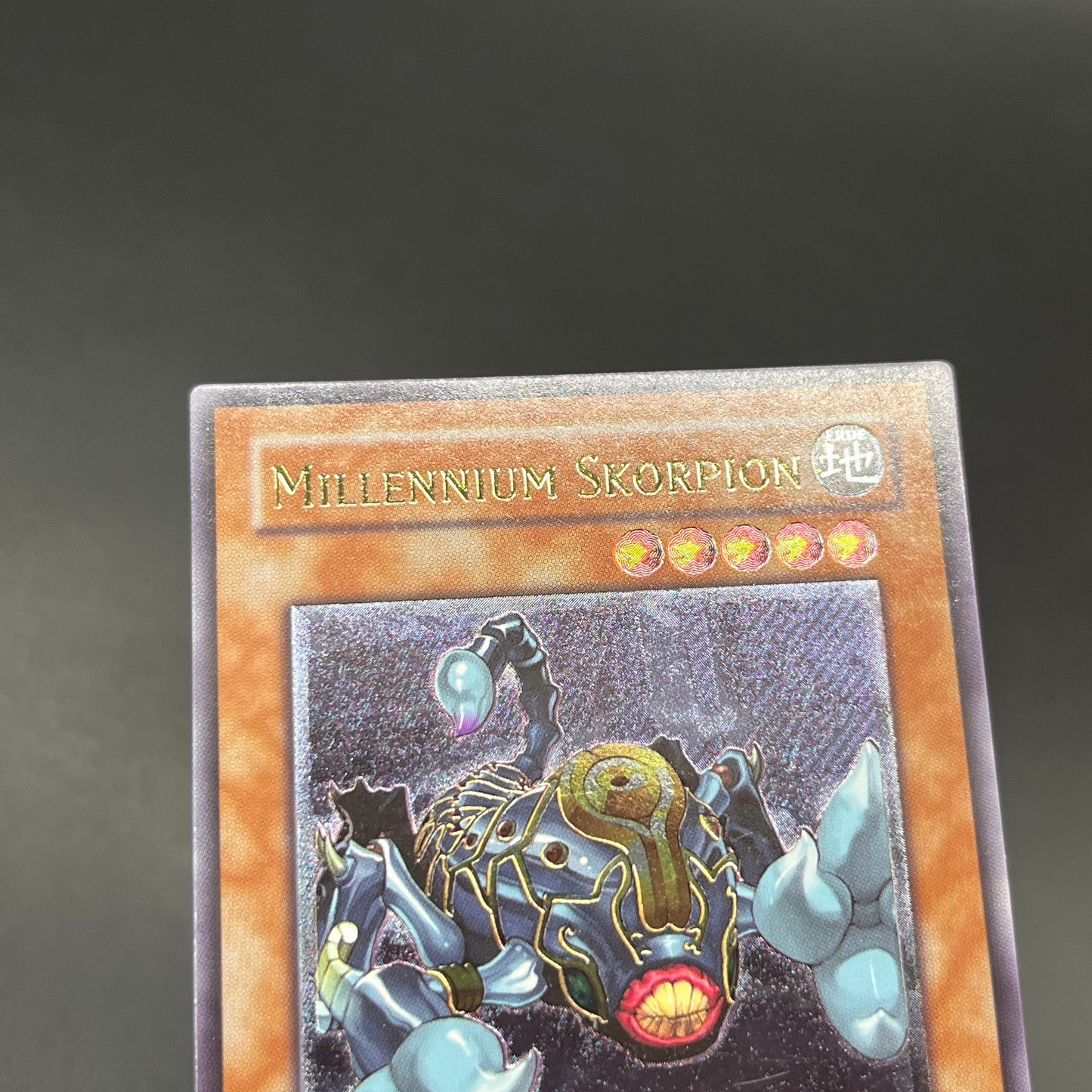 遊戯王　ミレニアム・スコーピオン/レリーフ/ドイツ/1st/EU版