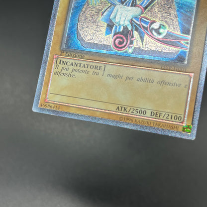遊戯王　ブラック・マジシャン/レリーフ/イタリア語/1st/EU版