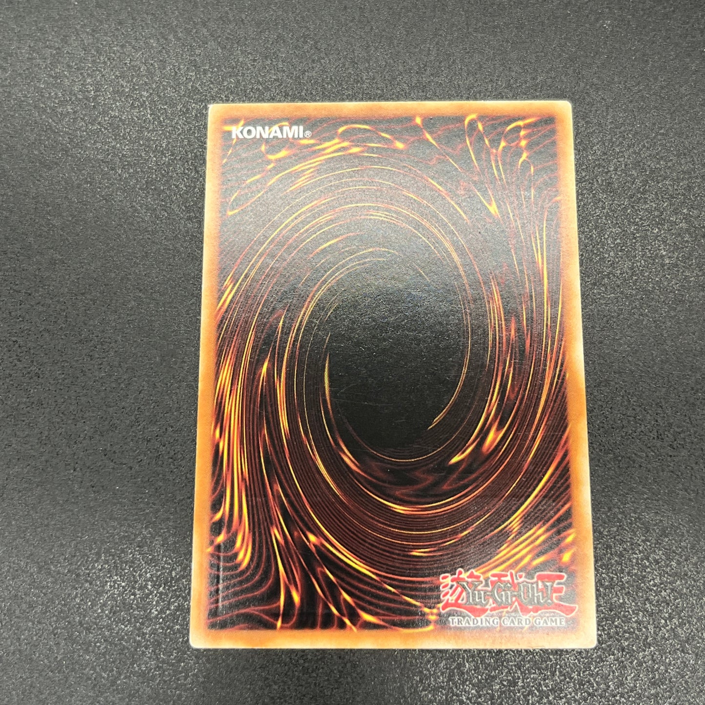 遊戯王　ブラック・マジシャン/レリーフ/イタリア語/1st/EU版