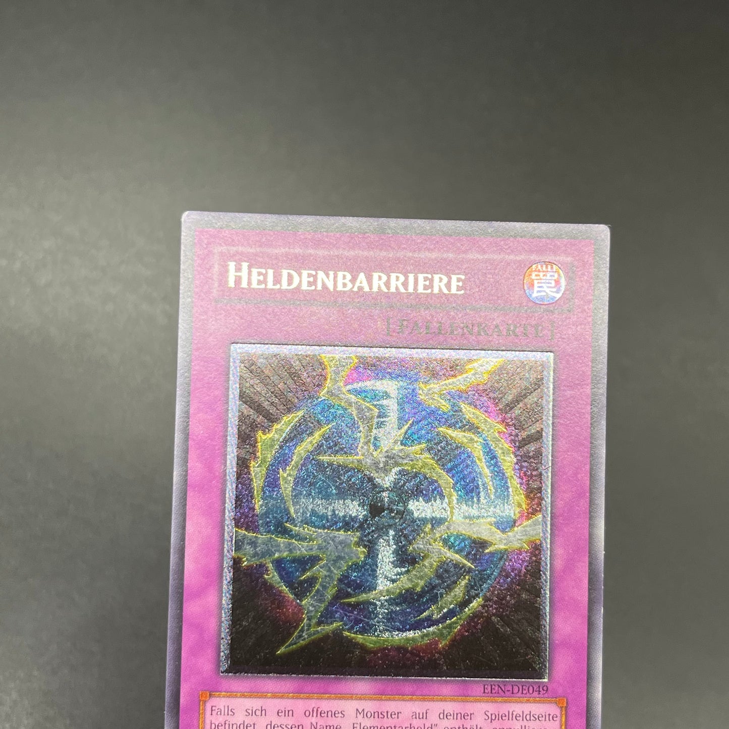 遊戯王　ヒーロー・バリア/レリーフ/ドイツ語/EU版