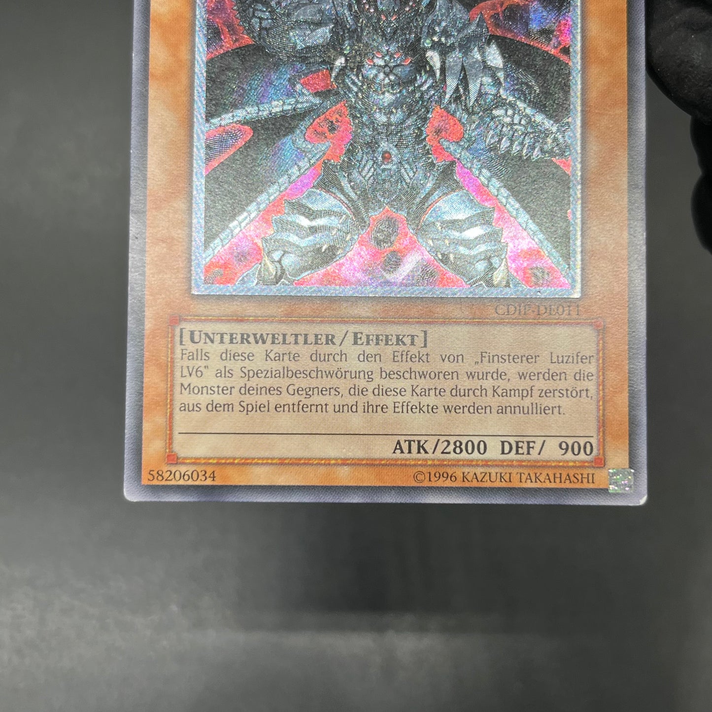 遊戯王　漆黒の魔王 ＬＶ８/レリーフ/ドイツ語/EU版