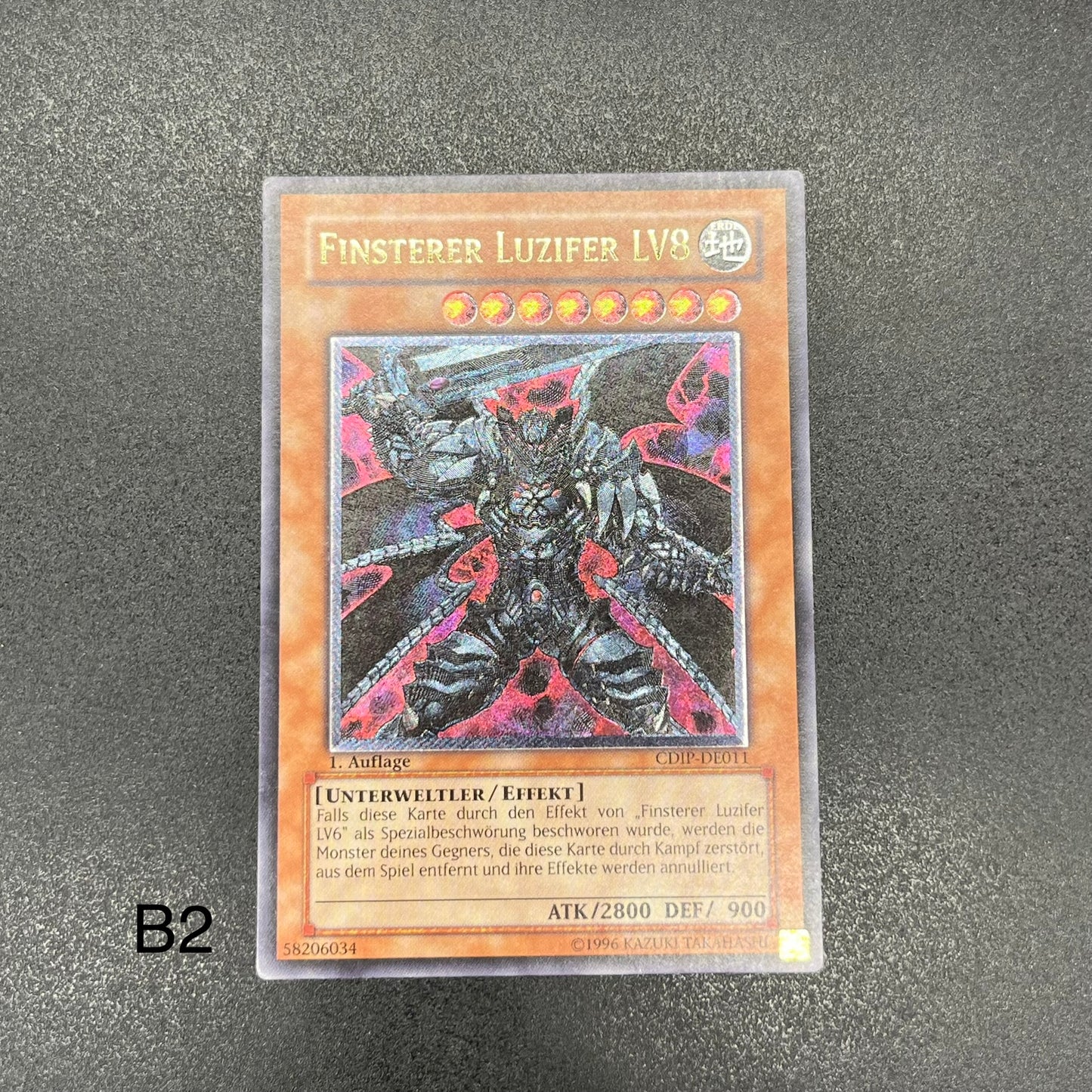 遊戯王　漆黒の魔王 ＬＶ８/レリーフ/ドイツ語/1st/EU